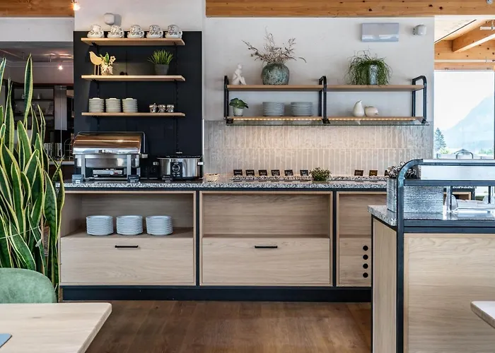 Hotel-café-restaurant Klingler Maurach (Achensee)